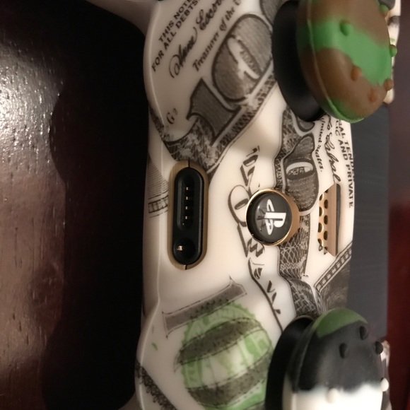 Money PS4 controller sleeve custom - Picture 4 of 7